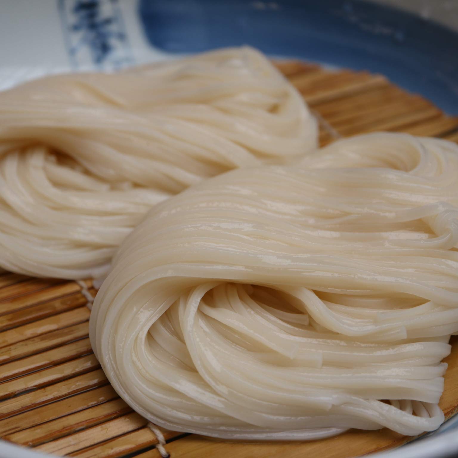 稲庭うどん 八代目佐藤養助 稲庭干饂飩切り落し550g KT-10 3個セット 稲庭うどん 八代目佐藤養助 稲庭干饂飩切り落し550g KT-10 3個セット