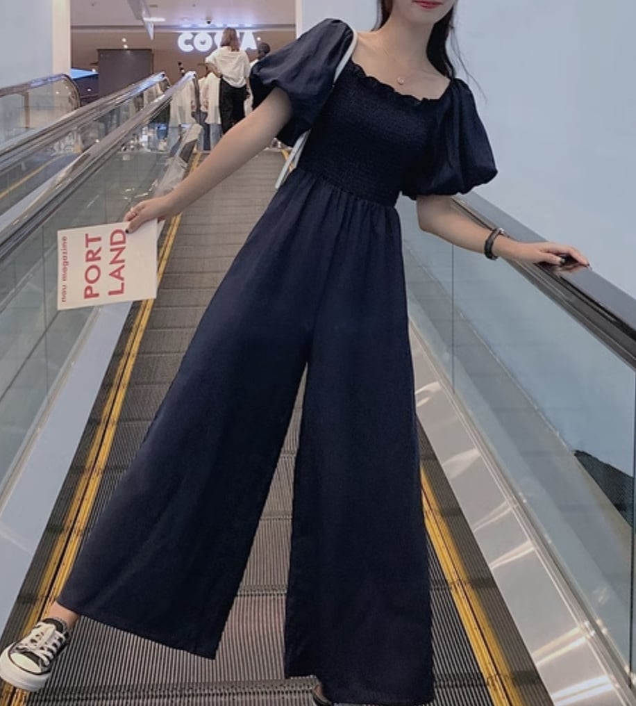 ジャンプスーツ 半袖 かわいい 大人可愛い きれいめ シンプル カジュアル 大人 上品 おしゃれ お洒落 大人女子 こなれ感 個性的 主役級 存在感 美容師 メイクアップアーティスト ネイリスト