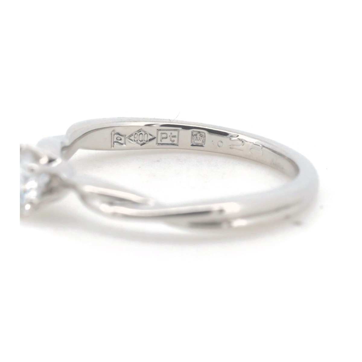 ロイヤルアッシャー ダイヤモンドリング 指輪 8号 0.28CT E VVS2 PT900(プラチナ) 質屋出品