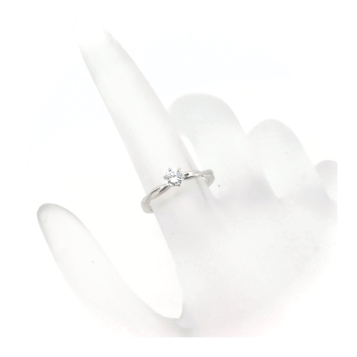 ロイヤルアッシャー ダイヤモンドリング 指輪 8号 0.28CT E VVS2 PT900(プラチナ) 質屋出品