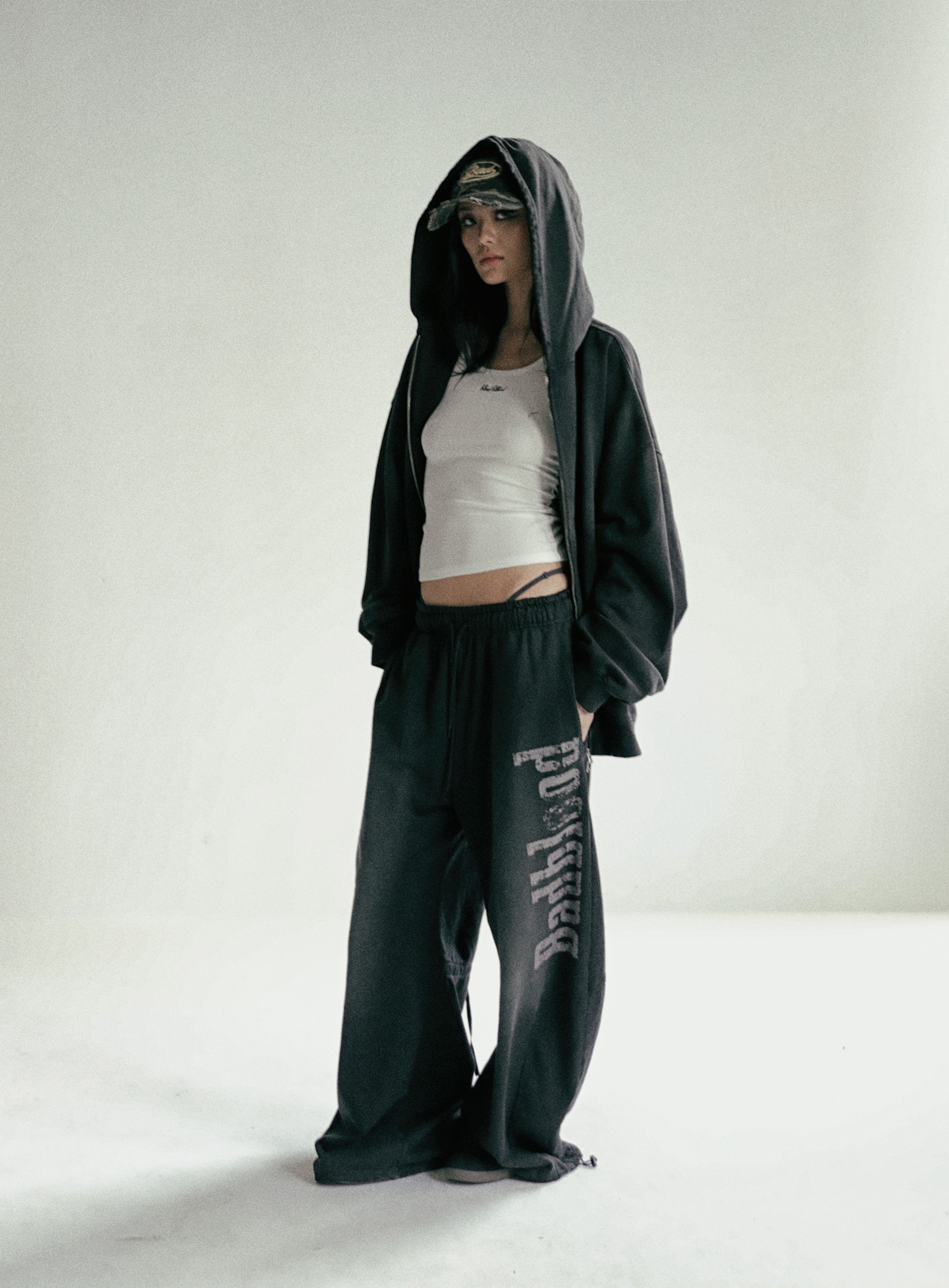 自信が持てるように見える 【BADBLOOD】 SUN FADED 2 HOODED ZIP