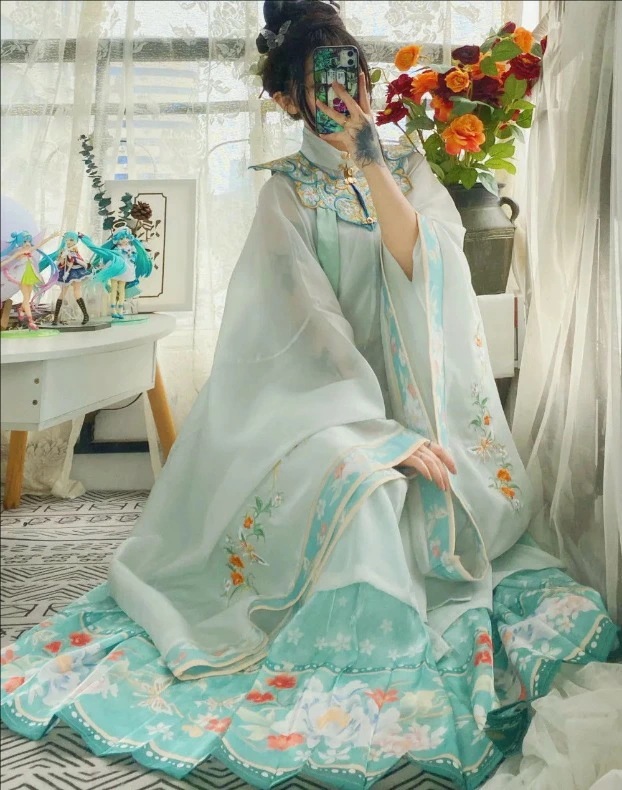 明制漢服 華流衣装 中華古代服 唐装 中華服 夏着 プリーツスカート チャイナ服 中華風 チャイナ風 花柄 古典美人服 舞台衣装 ステージ衣装 チャイナドレス イベント 仮装 コスチューム 写真撮影 明制漢服 華流衣装 中華古代服 唐装 中華服 夏着 プリーツスカート チャイナ服 中華風 チャイナ風 花柄 古典美人服 舞台衣装 ステージ衣装 チャイナドレス イベント 仮装 コスチューム 写真撮影