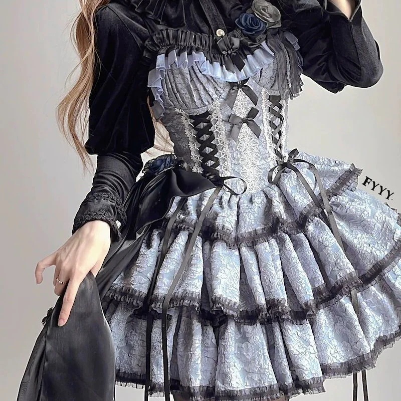 【2点購入で1OO円オフ】[即納]スターネバースリープロリータメディアキスオプダークゴシックハロウィンサブクール三段ドッグショート 品質良い