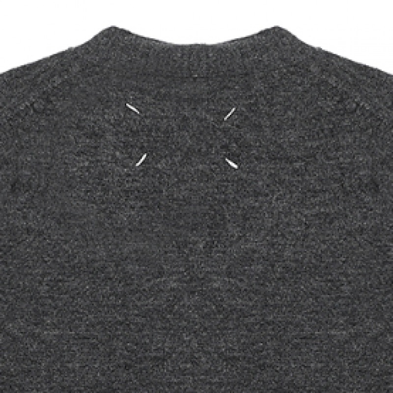 メゾンマルジェラララプリマメゾンマルジェラメンズ Vネックカーディガン SI1HA0006-S17784-860 QC9SI1HA0006-S17784-860 メゾンマルジェラララプリマメゾンマルジェラメンズ Vネックカーディガン SI1HA0006-S17784-860 QC9SI1HA0006-S17784-860