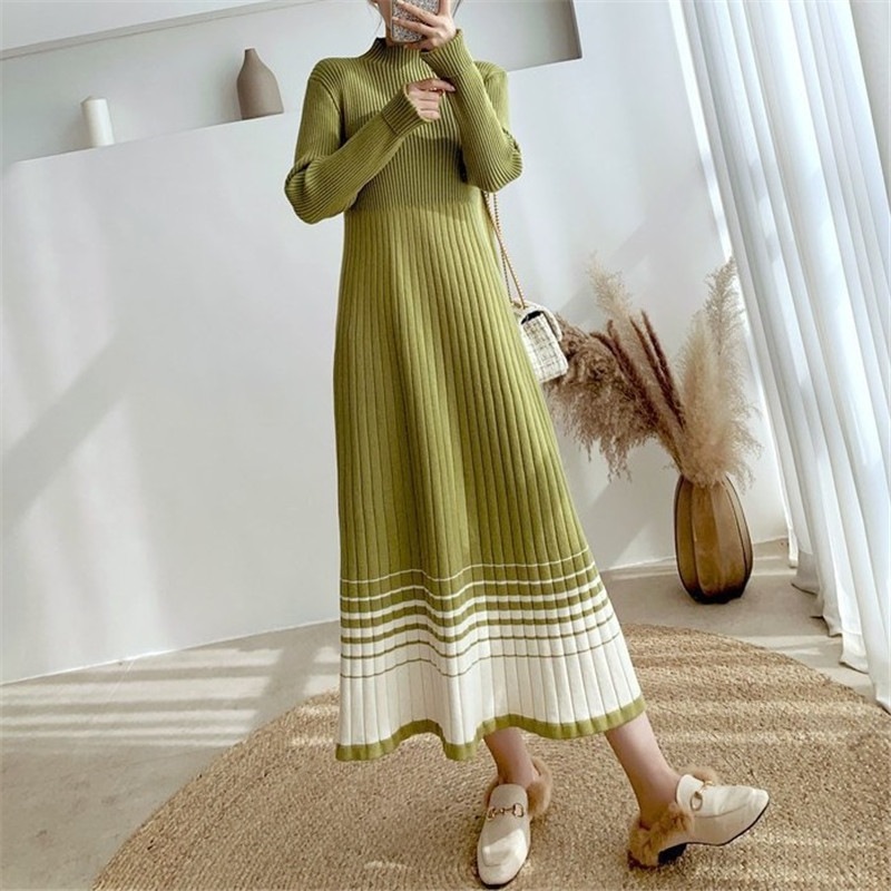 デザイン感菱格vネックニット長袖ワンピース女性秋冬コート付きインナースカート
