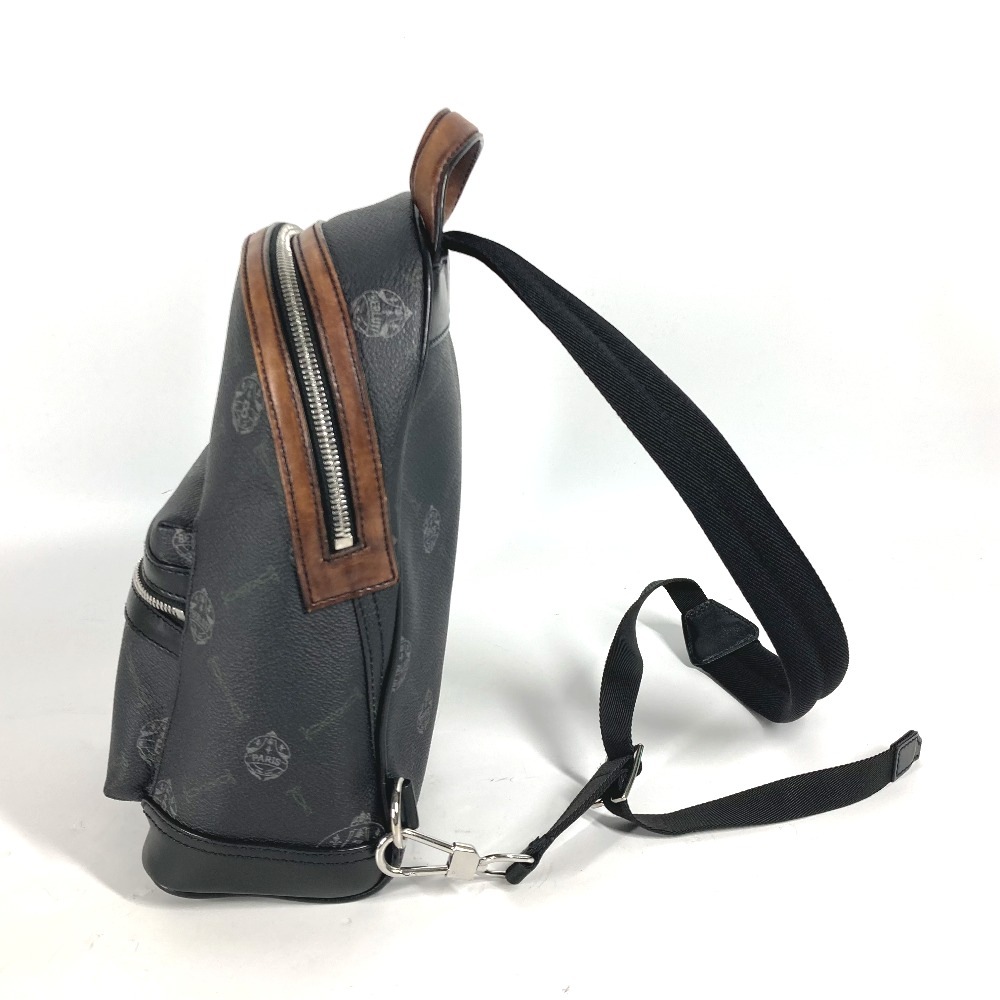 Berluti ベルルッティ ボディバッグ ロゴ カバン クロス ショルダーバッグ PVC/レザー ブラック系 Berluti ベルルッティ ボディバッグ ロゴ カバン クロス ショルダーバッグ PVC/レザー ブラック系