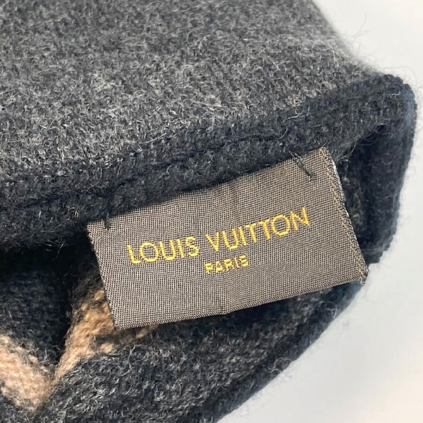 Qoo10] Louis Vuitton クッション R99136 アイマスク 枕