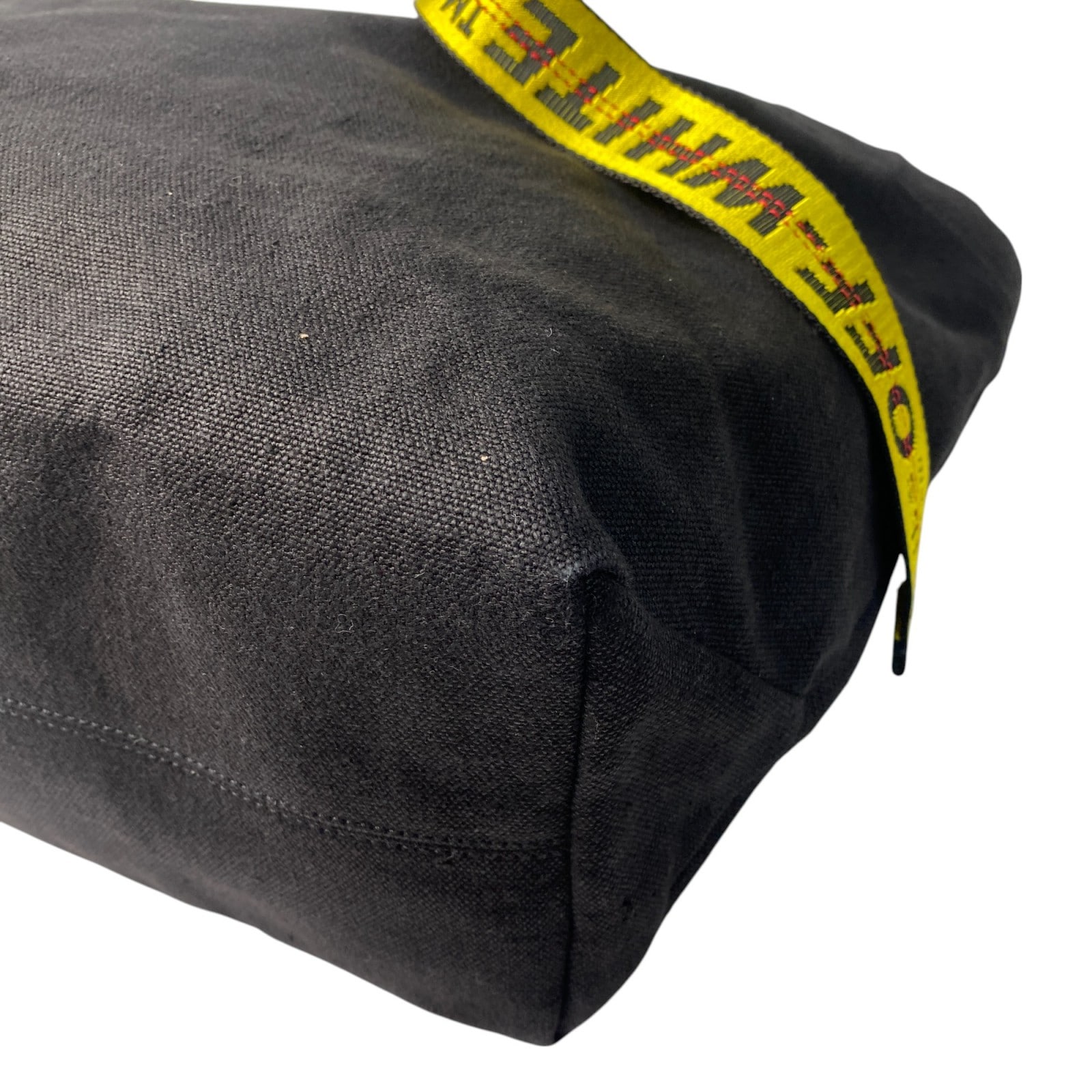 オフホワイト OFF-WHITE メンズ インダストリアル トートバッグ オフホワイト OFF-WHITE メンズ インダストリアル トートバッグ