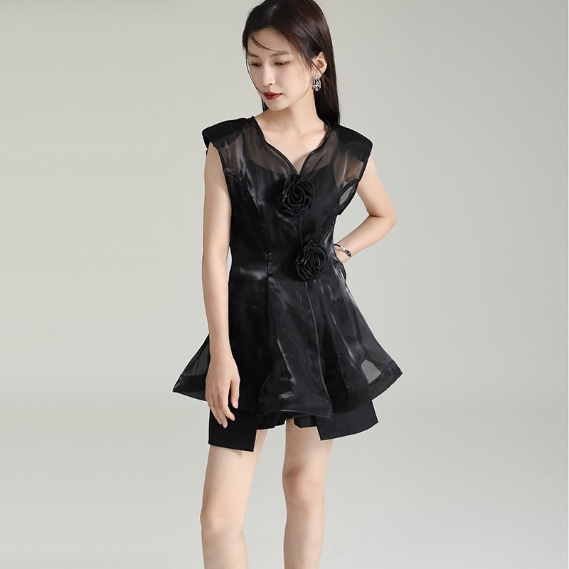 【Gorge.Fashion】 シアーシャツ ローズ型ボタン 夏 袖なし シャツ 着痩せ キャミソール付き ブラウス 日焼け止め レディース ノースリーブ おしゃれ 上質 関連商品は店で購入可能 メガ 【Gorge.Fashion】 シアーシャツ ローズ型ボタン 夏 袖なし シャツ 着痩せ キャミソール付き ブラウス 日焼け止め レディース ノースリーブ おしゃれ 上質 関連商品は店で購入可能 メガ