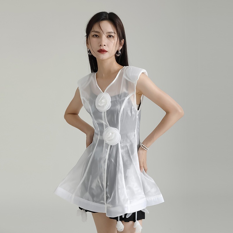 【Gorge.Fashion】 シアーシャツ ローズ型ボタン 夏 袖なし シャツ 着痩せ キャミソール付き ブラウス 日焼け止め レディース ノースリーブ おしゃれ 上質 関連商品は店で購入可能 メガ 【Gorge.Fashion】 シアーシャツ ローズ型ボタン 夏 袖なし シャツ 着痩せ キャミソール付き ブラウス 日焼け止め レディース ノースリーブ おしゃれ 上質 関連商品は店で購入可能 メガ