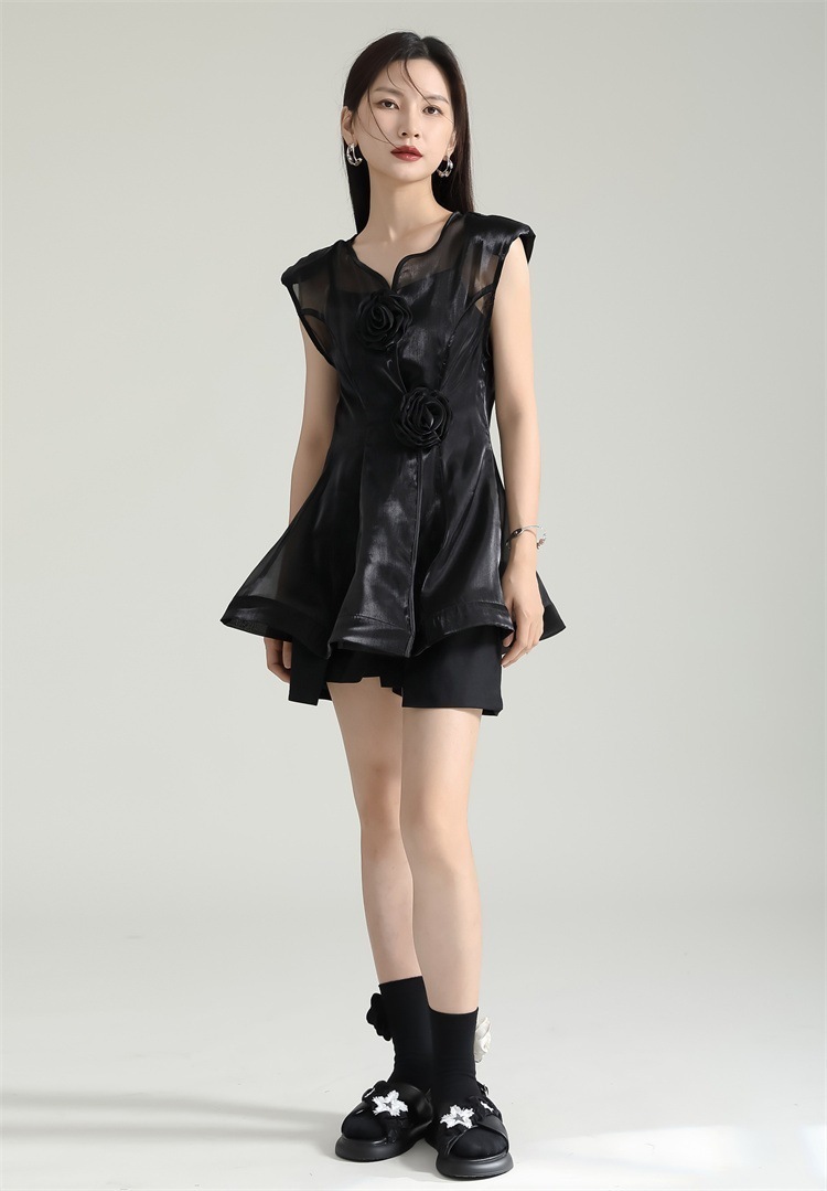 【Gorge.Fashion】 シアーシャツ ローズ型ボタン 夏 袖なし シャツ 着痩せ キャミソール付き ブラウス 日焼け止め レディース ノースリーブ おしゃれ 上質 関連商品は店で購入可能 メガ 【Gorge.Fashion】 シアーシャツ ローズ型ボタン 夏 袖なし シャツ 着痩せ キャミソール付き ブラウス 日焼け止め レディース ノースリーブ おしゃれ 上質 関連商品は店で購入可能 メガ