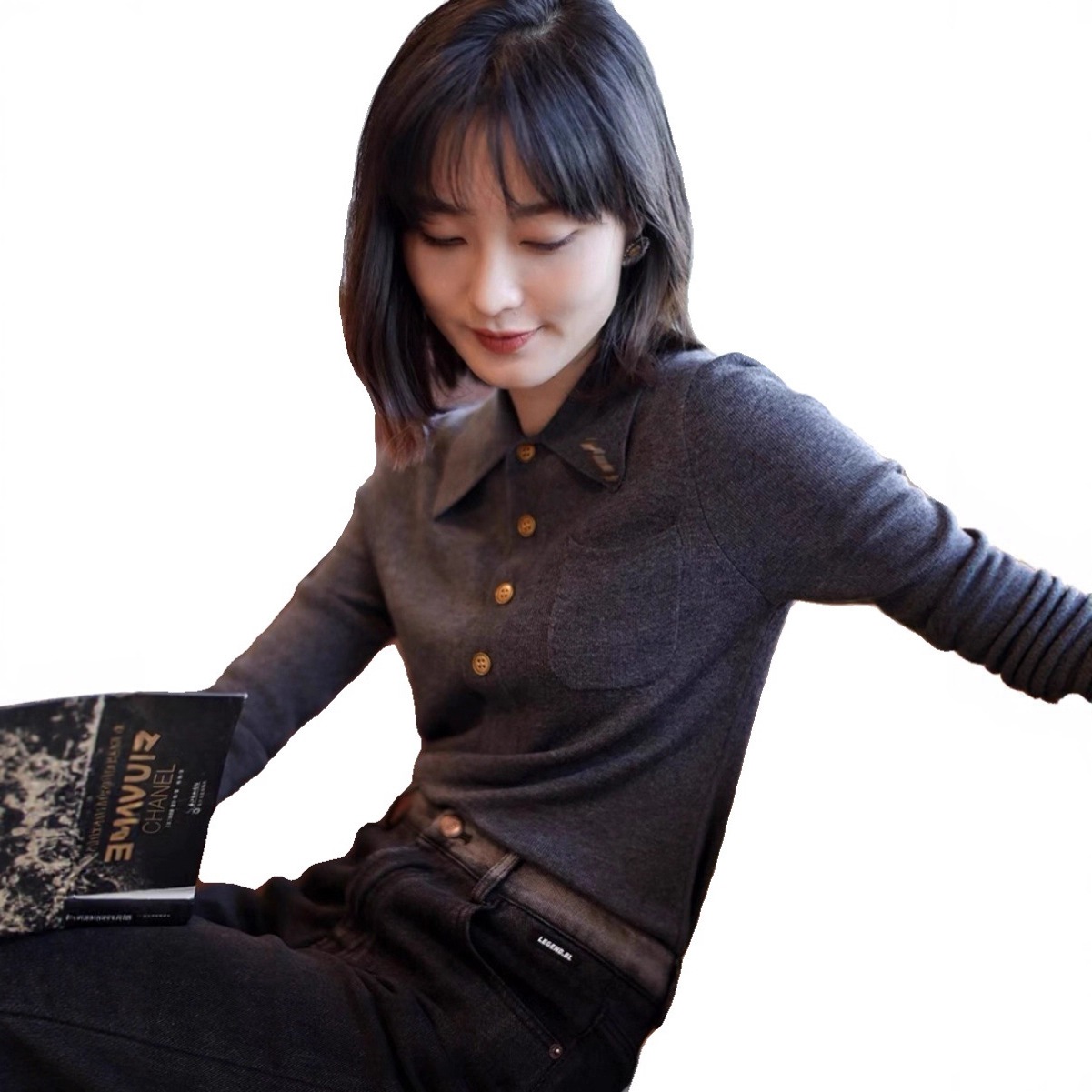 香港 Mi Apparel 2025 秋冬 レディース ベースレイヤーシャツ ポロカラー グレー ウール スリムフィット ニットトップ 香港 Mi Apparel 2025 秋冬 レディース ベースレイヤーシャツ ポロカラー グレー ウール スリムフィット ニットトップ