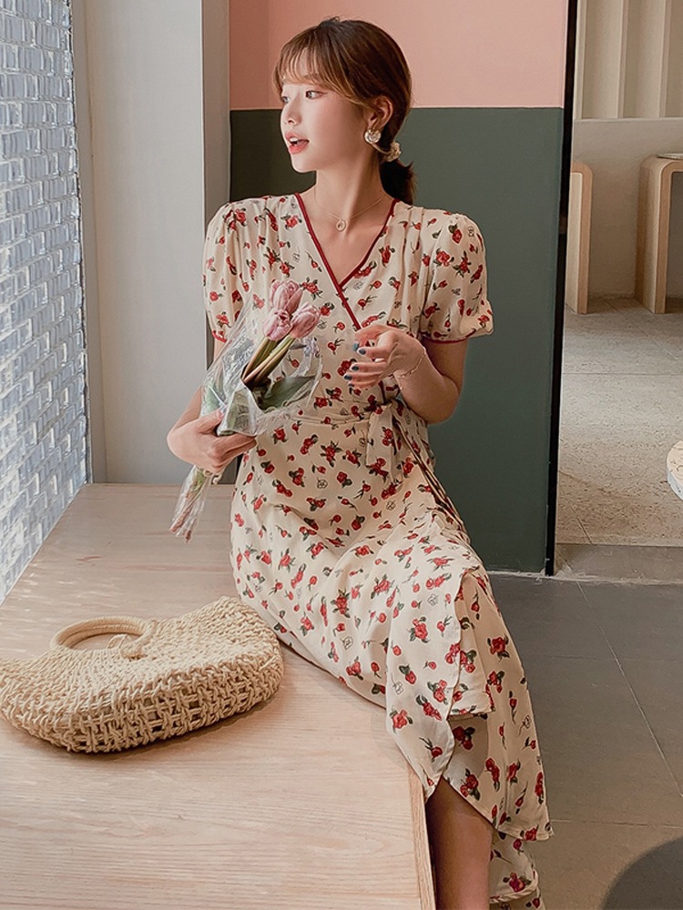 ワンピース デート ロング 袖あり Vネック かわいい 大人可愛い きれいめ シンプル カジュアル 大人 上品 おしゃれ お洒落 主役級 存在感 夏 10代 20代 30代 レディース 女性用 OL