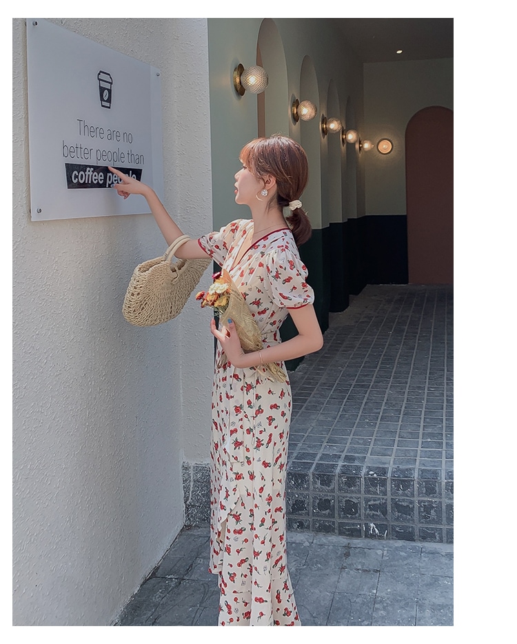 ワンピース デート ロング 袖あり Vネック かわいい 大人可愛い きれいめ シンプル カジュアル 大人 上品 おしゃれ お洒落 主役級 存在感 夏 10代 20代 30代 レディース 女性用 OL