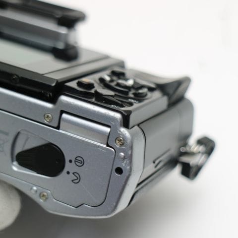 美品 E-M5 シルバー ボディ デジ1 OLYMPUS 153 美品 E-M5 シルバー ボディ デジ1 OLYMPUS 153