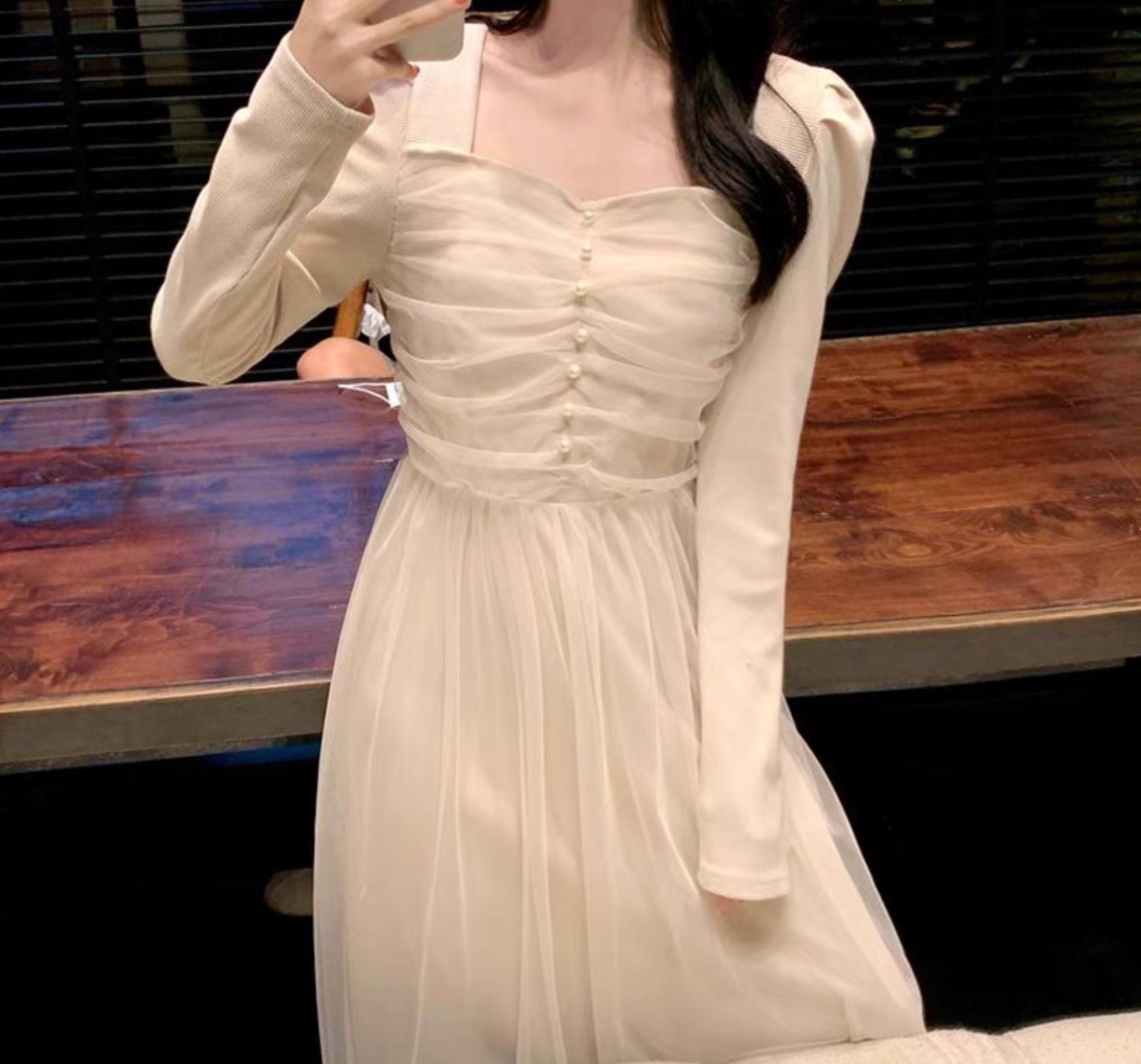 レディース ワンピース フレア ロング 長袖 パフスリーブ バルーン袖 Aライン フェミニン レース チュール ウエストマーク ハイウエスト ボタン ギャザー 異素材ミックス かわいい 大人可愛い レディース ワンピース フレア ロング 長袖 パフスリーブ バルーン袖 Aライン フェミニン レース チュール ウエストマーク ハイウエスト ボタン ギャザー 異素材ミックス かわいい 大人可愛い