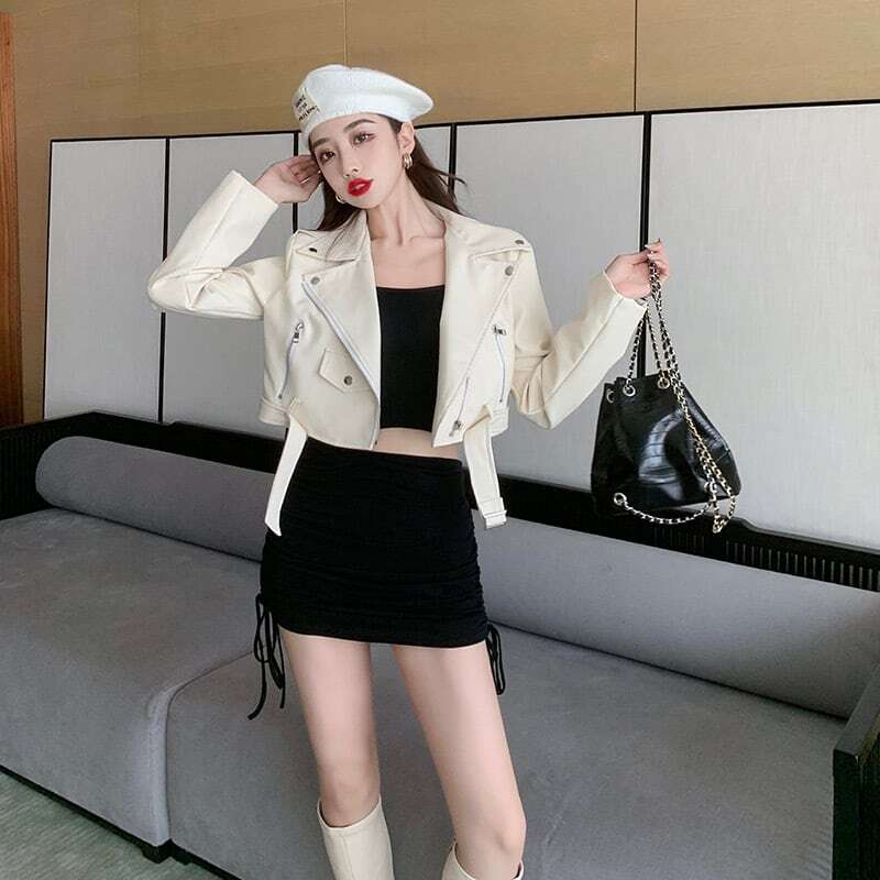 レディース ショート丈 ライダース ジャケット 2色 長袖 ジッパー Vネック 大人可愛い ママコーデ ママファッション 韓国系 オルチャン 人気 トレンド 新作 20代 30代 40代 きれいめ レ レディース ショート丈 ライダース ジャケット 2色 長袖 ジッパー Vネック 大人可愛い ママコーデ ママファッション 韓国系 オルチャン 人気 トレンド 新作 20代 30代 40代 きれいめ レ