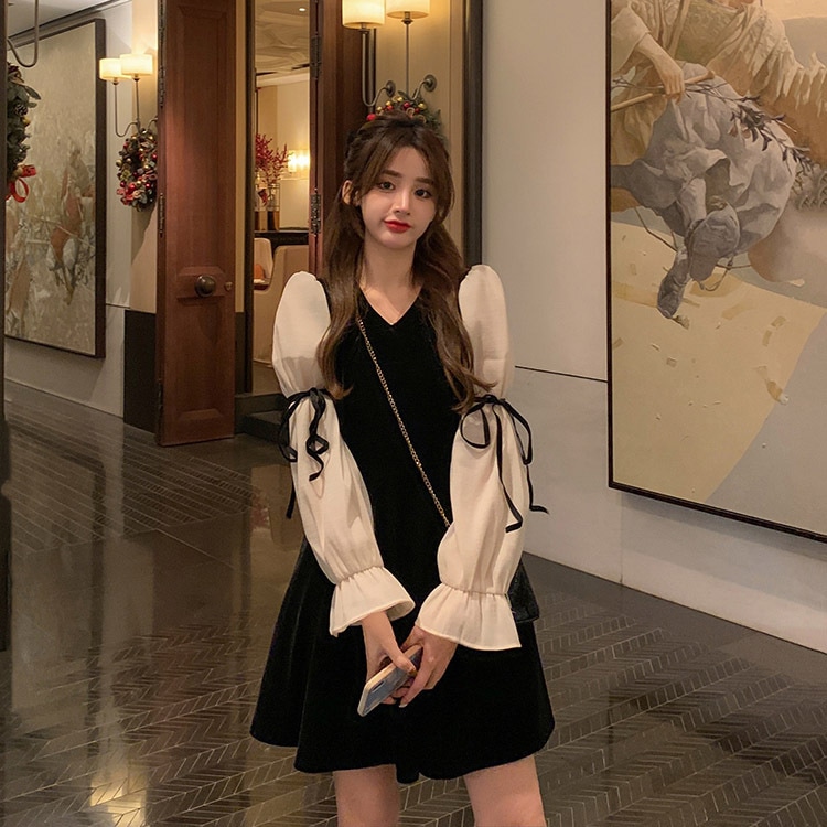 レトロ風 リボン ワンピース 長袖 秋 冬 きれいめ カジュアル かわいい aライン Aライン フレア ワンピドレス ミニ ミニ丈 ショート ショート丈 ぽわん袖 ボリューム袖 ボリュームスリーブ キ