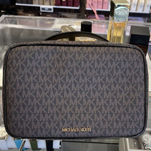 即発 正規品 USA直送 多機能トラベルコスメティックバッグ 35H3GTVN7M-BLACK 即発 正規品 USA直送 多機能トラベルコスメティックバッグ 35H3GTVN7M-BLACK