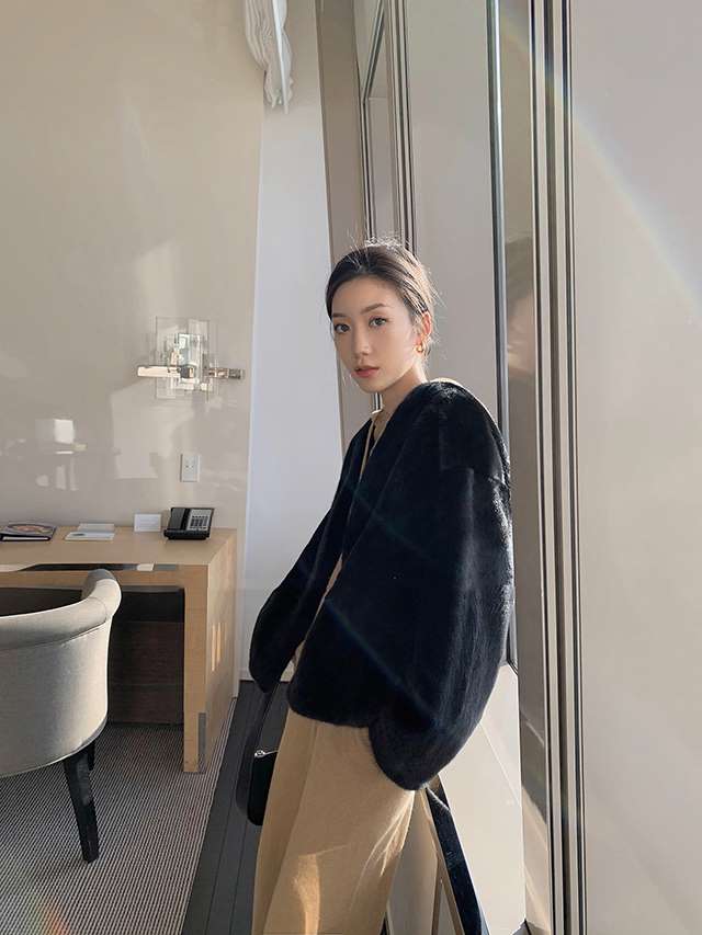 【即納】ジャケット レディース ショートコート アウター ジャケット 上着 大きいサイズ 秋 冬 ノーカラー ファーコート エコファー 暖かい 体型カバー ゆるい ふんわり カジュアル ビックシルエ