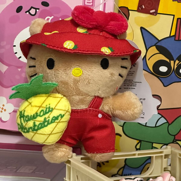【ハワイ限定⭐︎レア】ハローキティ　パイナップルぬいぐるみ キティ ぬいぐるみ パイナップル ハワイ限定 - メルカリ