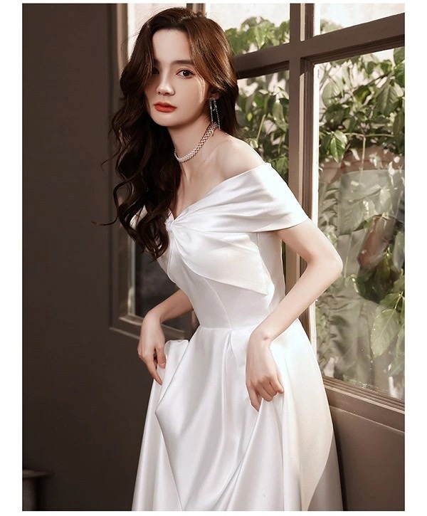 ウェディングドレス オフショルダー ホワイト 白 ミモレドレス シンプル 袖あり 背中開き 編み上げ 花嫁 結婚式 披露宴 お呼ばれ 20代 30代 40代 前撮り 後撮り フォト婚 bi045zez ウェディングドレス オフショルダー ホワイト 白 ミモレドレス シンプル 袖あり 背中開き 編み上げ 花嫁 結婚式 披露宴 お呼ばれ 20代 30代 40代 前撮り 後撮り フォト婚 bi045zez