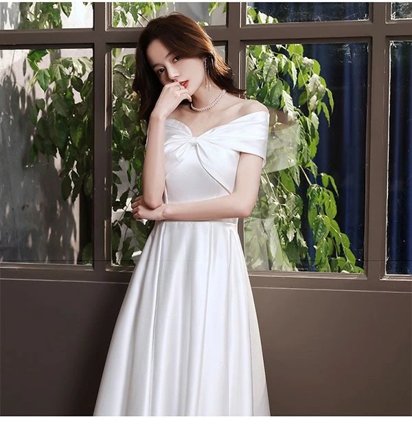 ウェディングドレス オフショルダー ホワイト 白 ミモレドレス シンプル 袖あり 背中開き 編み上げ 花嫁 結婚式 披露宴 お呼ばれ 20代 30代 40代 前撮り 後撮り フォト婚 bi045zez ウェディングドレス オフショルダー ホワイト 白 ミモレドレス シンプル 袖あり 背中開き 編み上げ 花嫁 結婚式 披露宴 お呼ばれ 20代 30代 40代 前撮り 後撮り フォト婚 bi045zez