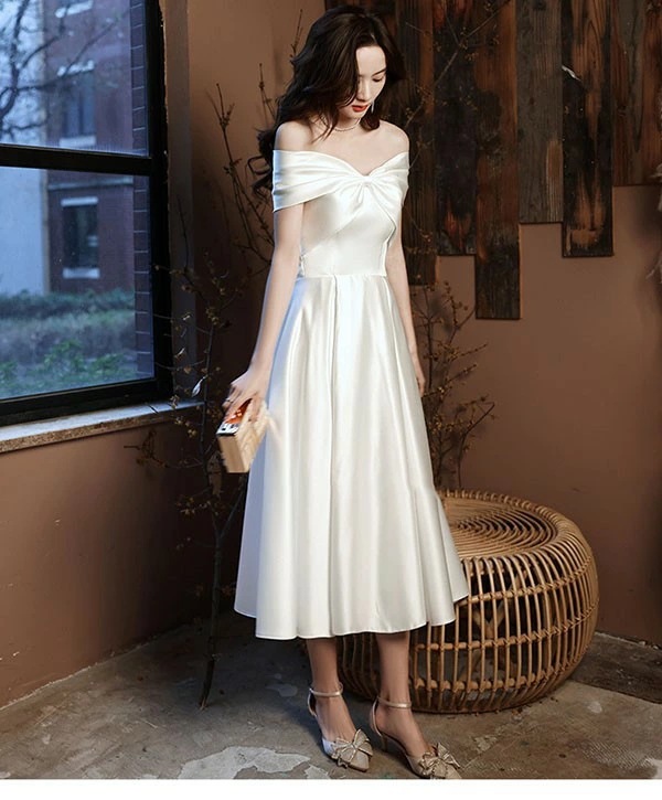 ウェディングドレス オフショルダー ホワイト 白 ミモレドレス シンプル 袖あり 背中開き 編み上げ 花嫁 結婚式 披露宴 お呼ばれ 20代 30代 40代 前撮り 後撮り フォト婚 bi045zez ウェディングドレス オフショルダー ホワイト 白 ミモレドレス シンプル 袖あり 背中開き 編み上げ 花嫁 結婚式 披露宴 お呼ばれ 20代 30代 40代 前撮り 後撮り フォト婚 bi045zez