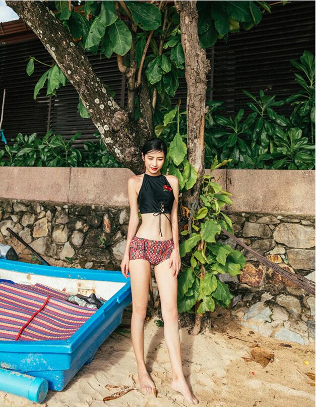 新作 水着 バラ 刺繍 3点セット ラッシュガード ショートパンツ 海 旅行 新婚旅行 温泉 海外 リゾート セレブ ハワイ旅行 グアム パリ島 ハミルトン島 モルディブ ドバイ 沖縄 新婚旅行