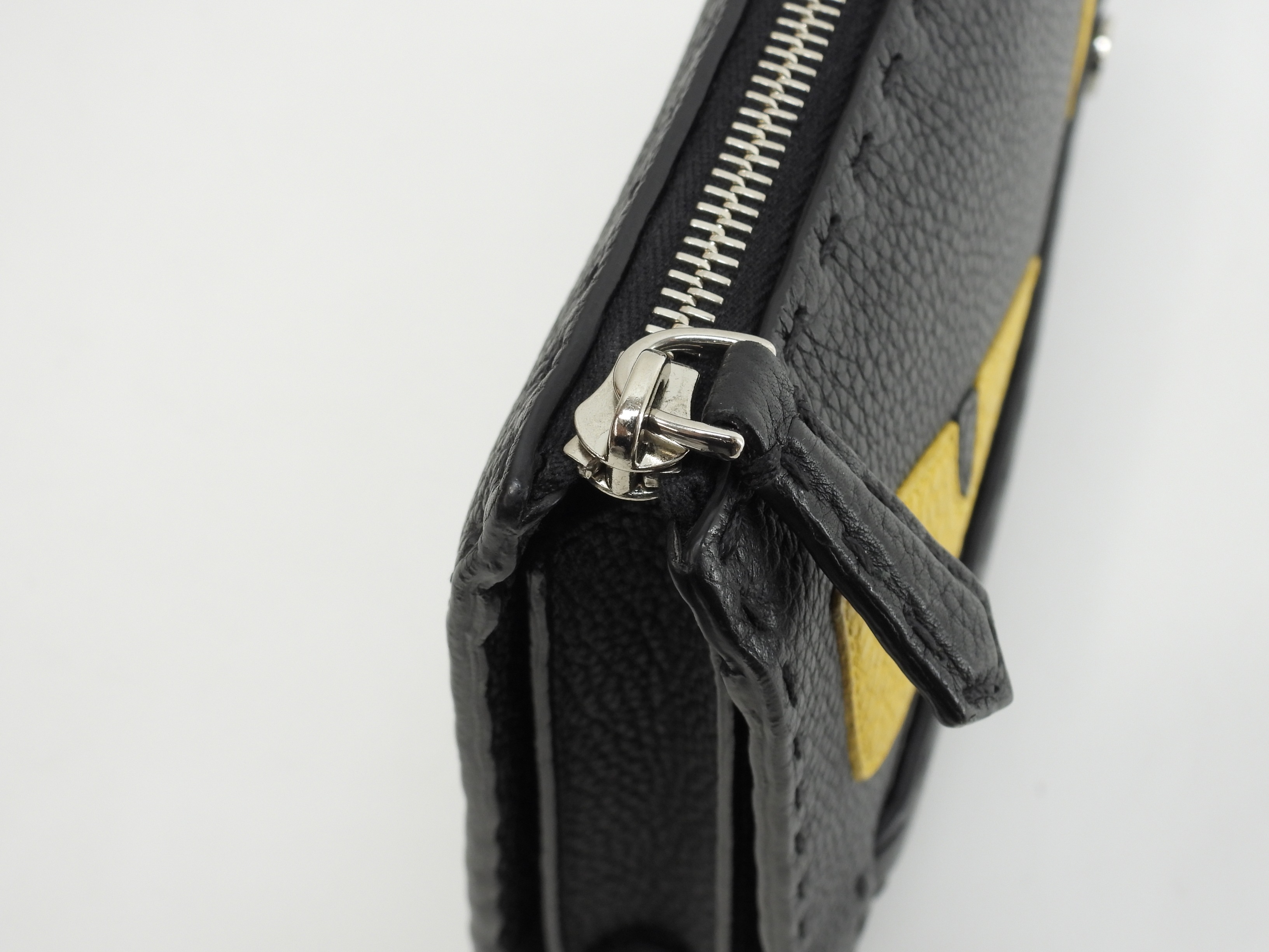 FENDI モンスター　セレリア　クラッチ 極美品】FENDI セレリア モンスター クラッチバッグ レザー ブラック