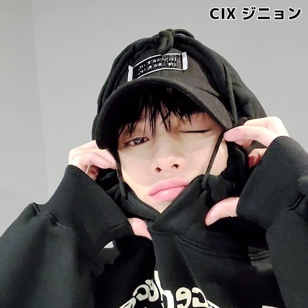 ♥韓国芸能人愛用♥[ILLEDIT] TRANSCENDENCE HOODIE (ILLEDIT