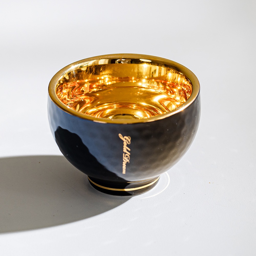 高級感あふれる贈り物 ギフト - ゴールドドリーム24K金杯 ドイツ製24K金 ホールインワン記念 ゴルフボール 陶器