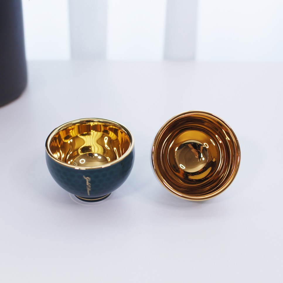 高級感あふれる贈り物 ギフト - ゴールドドリーム24K金杯 ドイツ製24K金 ホールインワン記念 ゴルフボール 陶器