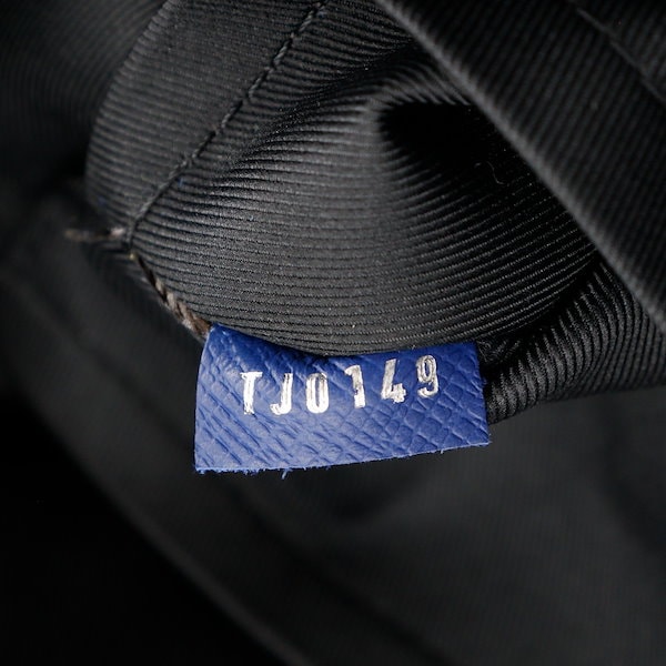 Qoo10] Louis Vuitton ディスカバリー タイガラマ M30229