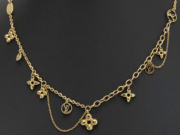 美品ルイヴィトンネックレスブルーミングコリエLVサークルモノグラムフラワーペンダントゴールドM64855 美品ルイヴィトンネックレスブルーミングコリエLVサークルモノグラムフラワーペンダントゴールドM64855