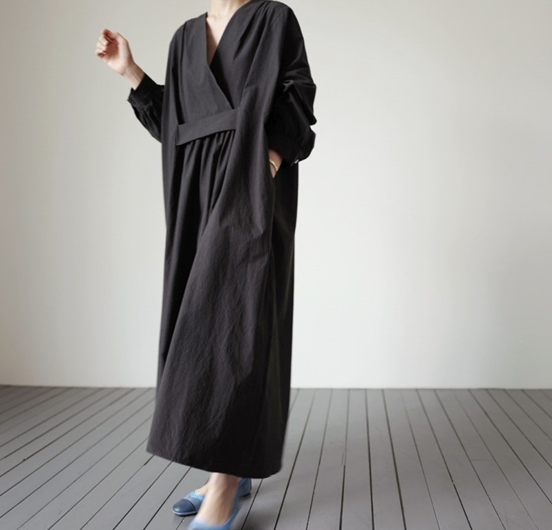 ワンピース 膝下 ロング ロング丈 l マキシ丈 袖あり 長袖 Vネック カシュクール 襟なし 切り替えデザイン ハイウエスト 綿 シンプル カジュアル 大人 おしゃれ お洒落 ルーズ 個性的 ワンピース 膝下 ロング ロング丈 l マキシ丈 袖あり 長袖 Vネック カシュクール 襟なし 切り替えデザイン ハイウエスト 綿 シンプル カジュアル 大人 おしゃれ お洒落 ルーズ 個性的