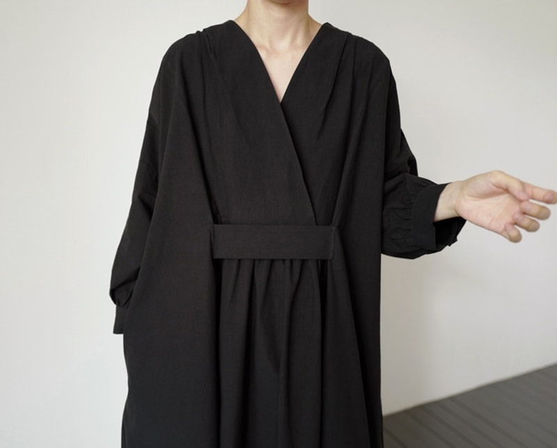 ワンピース 膝下 ロング ロング丈 l マキシ丈 袖あり 長袖 Vネック カシュクール 襟なし 切り替えデザイン ハイウエスト 綿 シンプル カジュアル 大人 おしゃれ お洒落 ルーズ 個性的 ワンピース 膝下 ロング ロング丈 l マキシ丈 袖あり 長袖 Vネック カシュクール 襟なし 切り替えデザイン ハイウエスト 綿 シンプル カジュアル 大人 おしゃれ お洒落 ルーズ 個性的