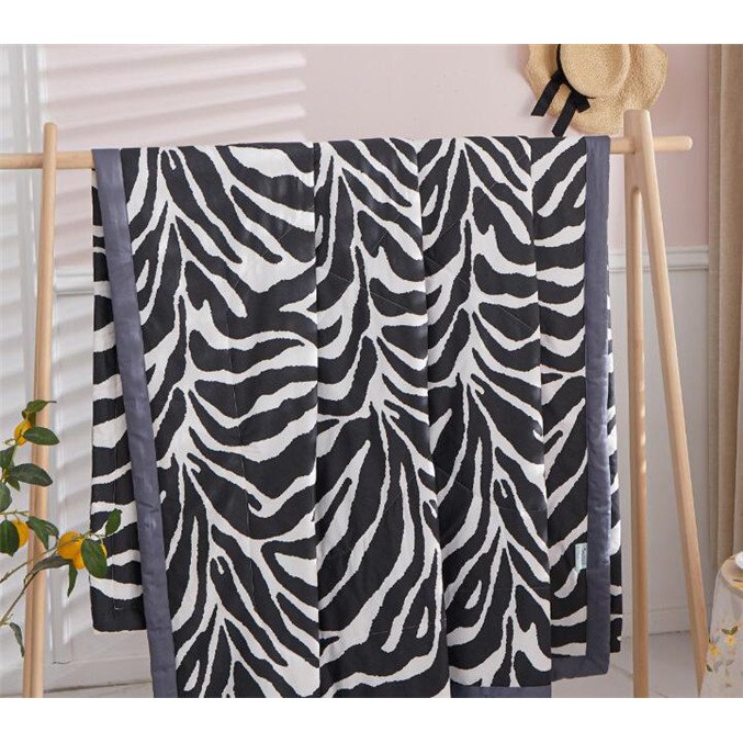布団 掛け布団 4点セット ゼブラ柄 夏用 敷き布団 ふとん 寝具 涼感 はだがけ 夏掛け 肌がけ 布団 掛け布団 4点セット ゼブラ柄 夏用 敷き布団 ふとん 寝具 涼感 はだがけ 夏掛け 肌がけ