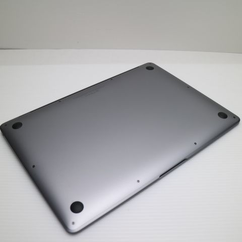 新品同様 MacBook Air 2018 13インチ i5 8GB SSD 128GB 77