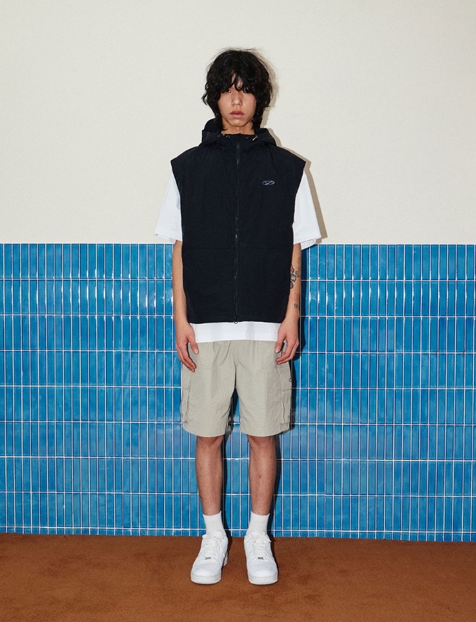 【1993studio】24SS★ Symbol Logo Nylon Hood Vest 1993studio] Symbol Logo Nylon Hood Vest ベスト