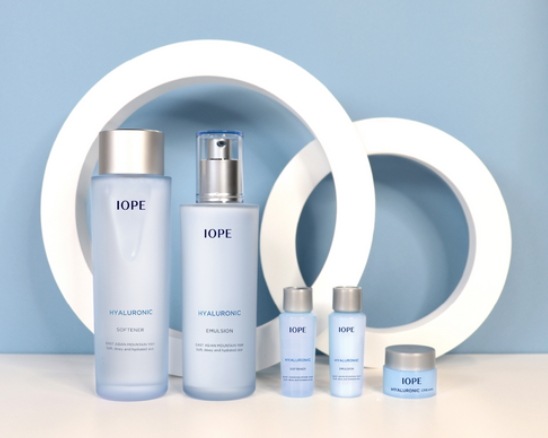 ヒアルロニック 基礎化粧品 2点セット スキンケアセット トナー 150ml+エマルジョン 130ml 韓国人気コスメ 水分 ヒアルロン酸集中ケアセットしっとり ヒアルロニック 基礎化粧品 2点セット スキンケアセット トナー 150ml+エマルジョン 130ml 韓国人気コスメ 水分 ヒアルロン酸集中ケアセットしっとり