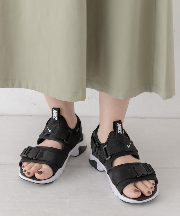★韓国の人気★送料無料・関税込★Nike★CANYON SANDAL★ 210.jpg