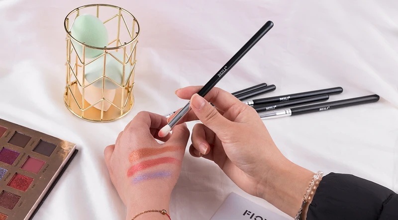 Beiliブラックメイクブラシ15個ヤギヘアアイシャドウアイライナーミックスブラシセットバッグ付き高品質プロフェッショナル Beiliブラックメイクブラシ15個ヤギヘアアイシャドウアイライナーミックスブラシセットバッグ付き高品質プロフェッショナル