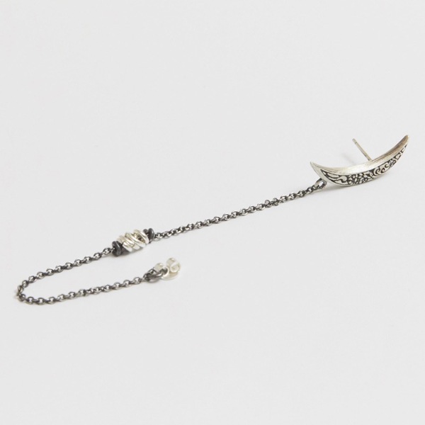 bts ジミン着用 E807 三日月シルバーイヤリング