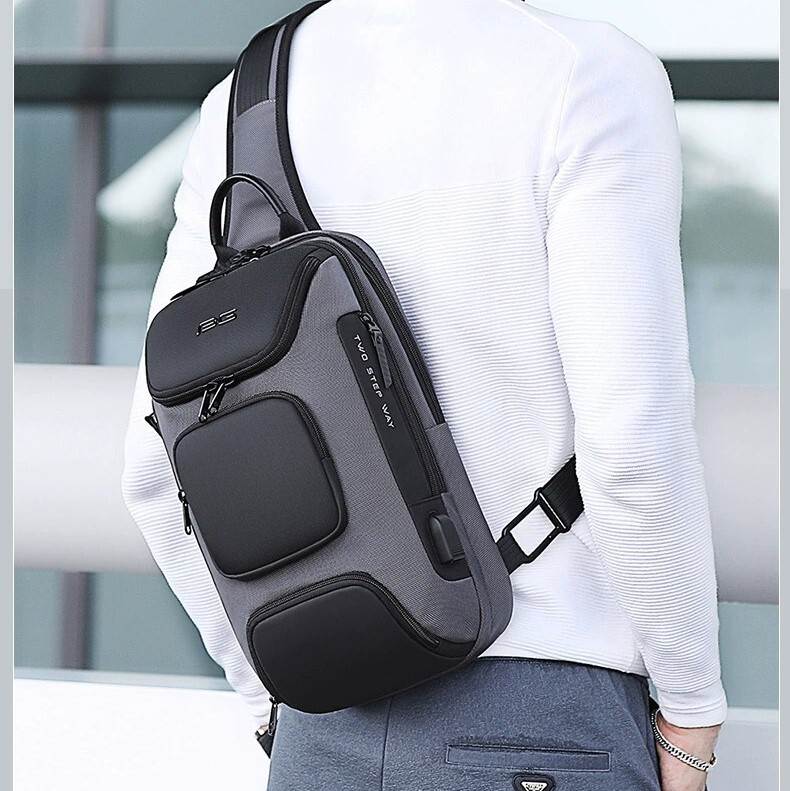 ボディバッグ 旅行バッグ 収納 USB充電 鍵付き 盗難防止ロック 多機能 かっこいい クール 収納 仕切り バッグ バック カバン かばん 鞄 ショルダーバッグ ショルダーバック ビジネスバッグ ビ