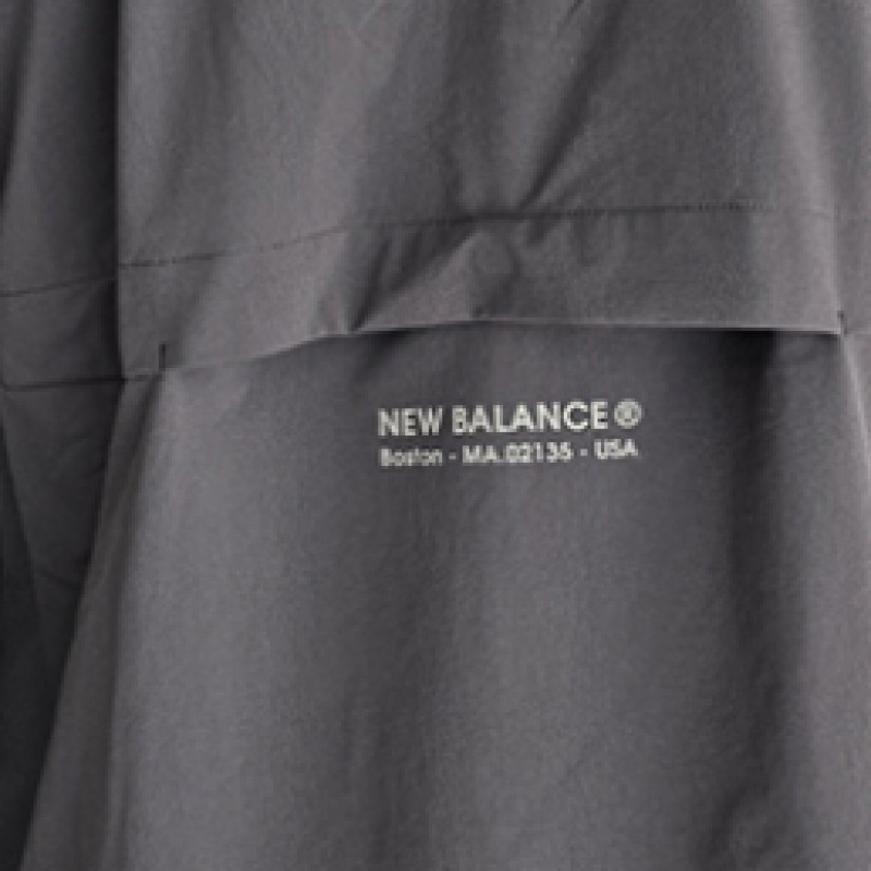 [ニューバランスシューズ] ニューバランス993ストレッチウーブンアノラック NBNAD3A013-19