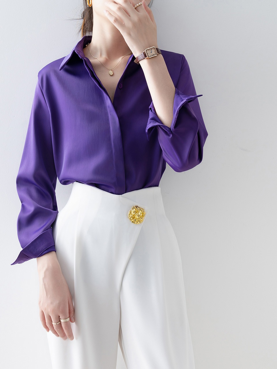 【1点ご購入 で10点プレゼントいたします】シャツ2025早春ブラウスブラウスパープルサテンブラウス高級感超きれい小柄春秋トップス