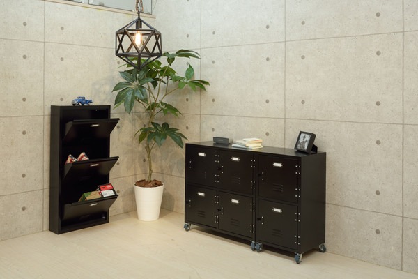 チェスト4D TPN-31BK TPN-31GR 扉付き キャビネット おしゃれ キャスター付 ロッカー チェスト 4D 棚 収納 店舗 事務所 ブラック グリーン チェスト4D TPN-31BK TPN-31GR 扉付き キャビネット おしゃれ キャスター付 ロッカー チェスト 4D 棚 収納 店舗 事務所 ブラック グリーン