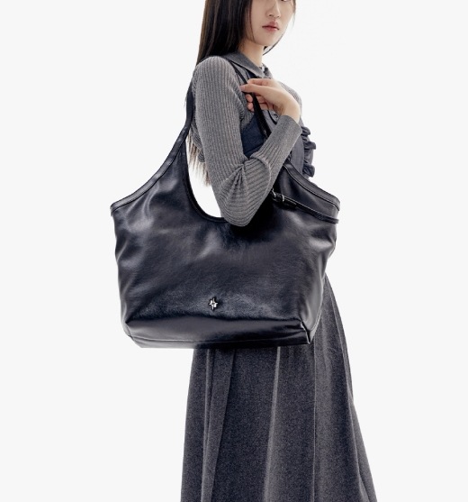 FINDKAPOOR] ROOMY SHOULDER BAG 36 ショルダーバッグ (3 COLORS