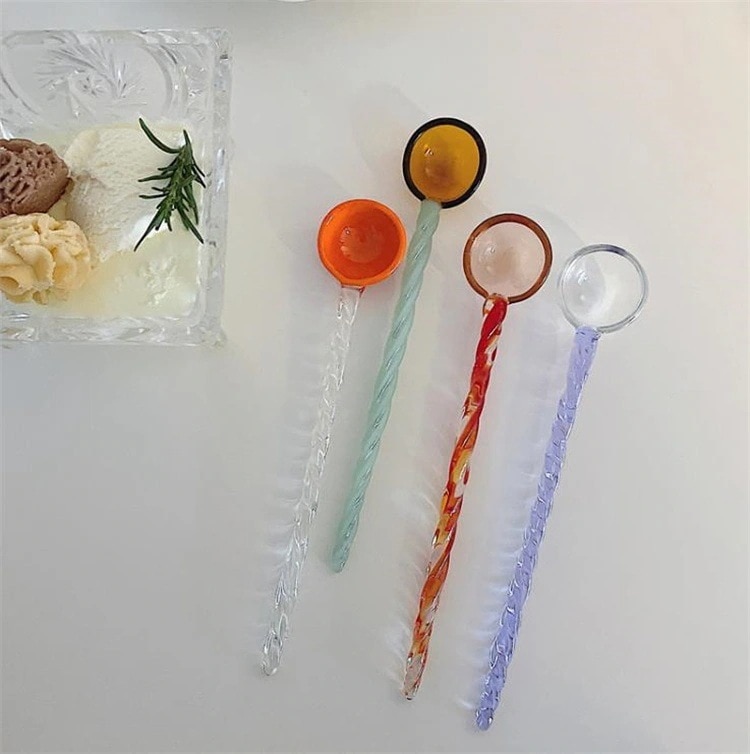 激安セール 2個入り 牛乳攪拌スプーン ストレートシャンクスプーン スクリュースプーン コーヒースプー ベンディングスプーン スプーン オリジナル クリスタル キャンディ 甘いスプー